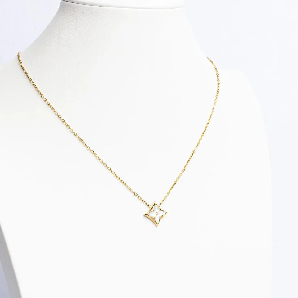 White Bloom Necklace 🤍✨